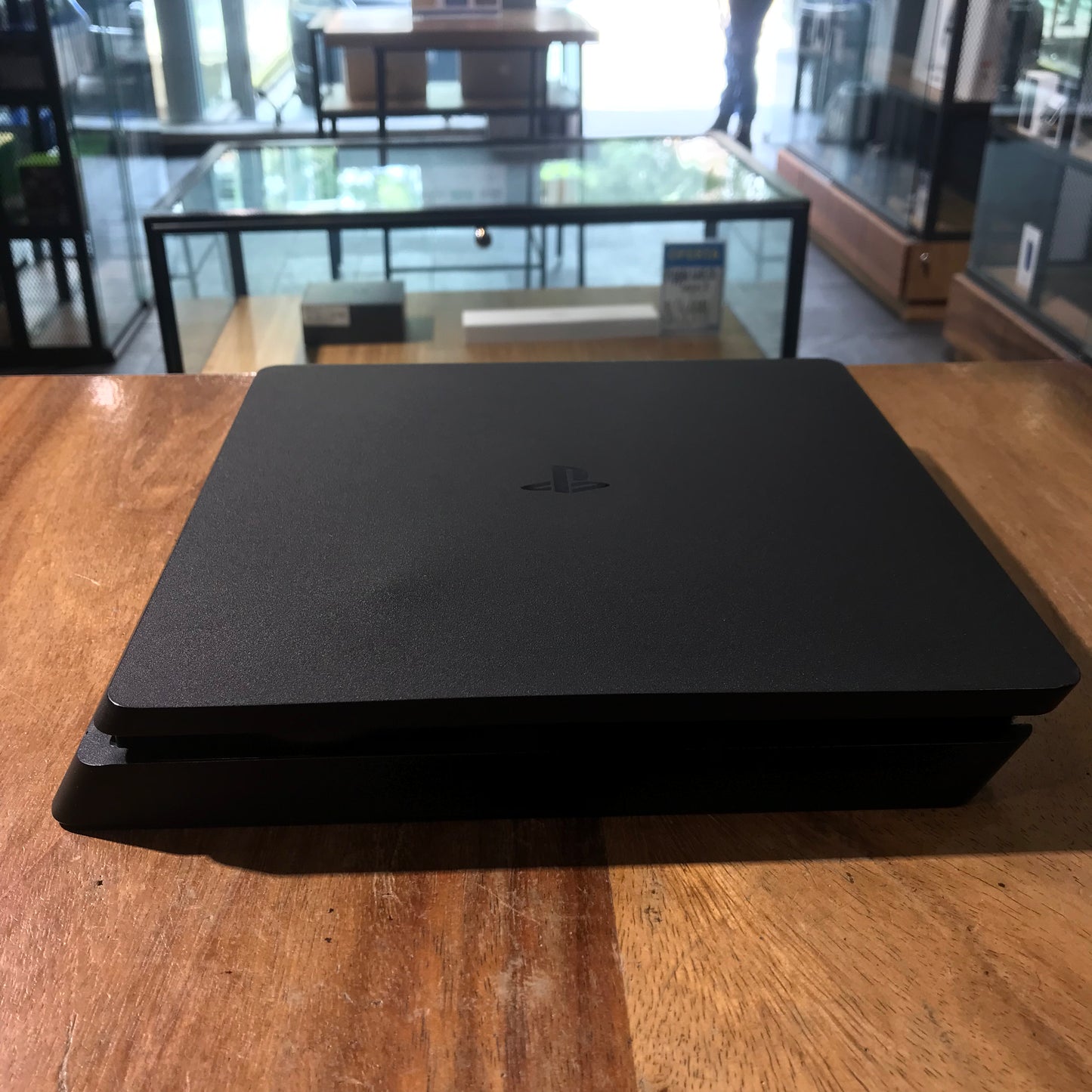 Playstation 4 Slim 1TB (Producto Único)