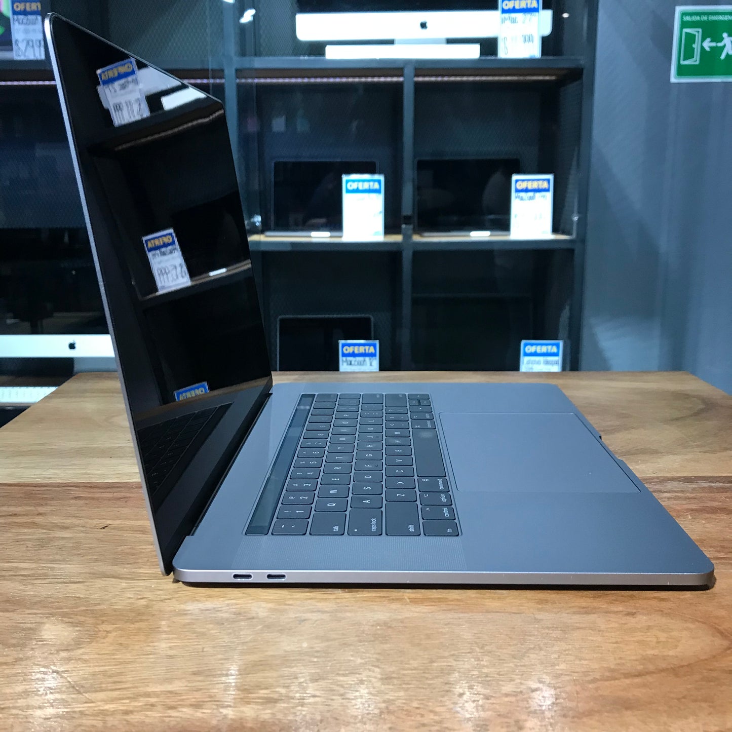 Macbook Pro 15" 2017 Touchbar (Producto Único)