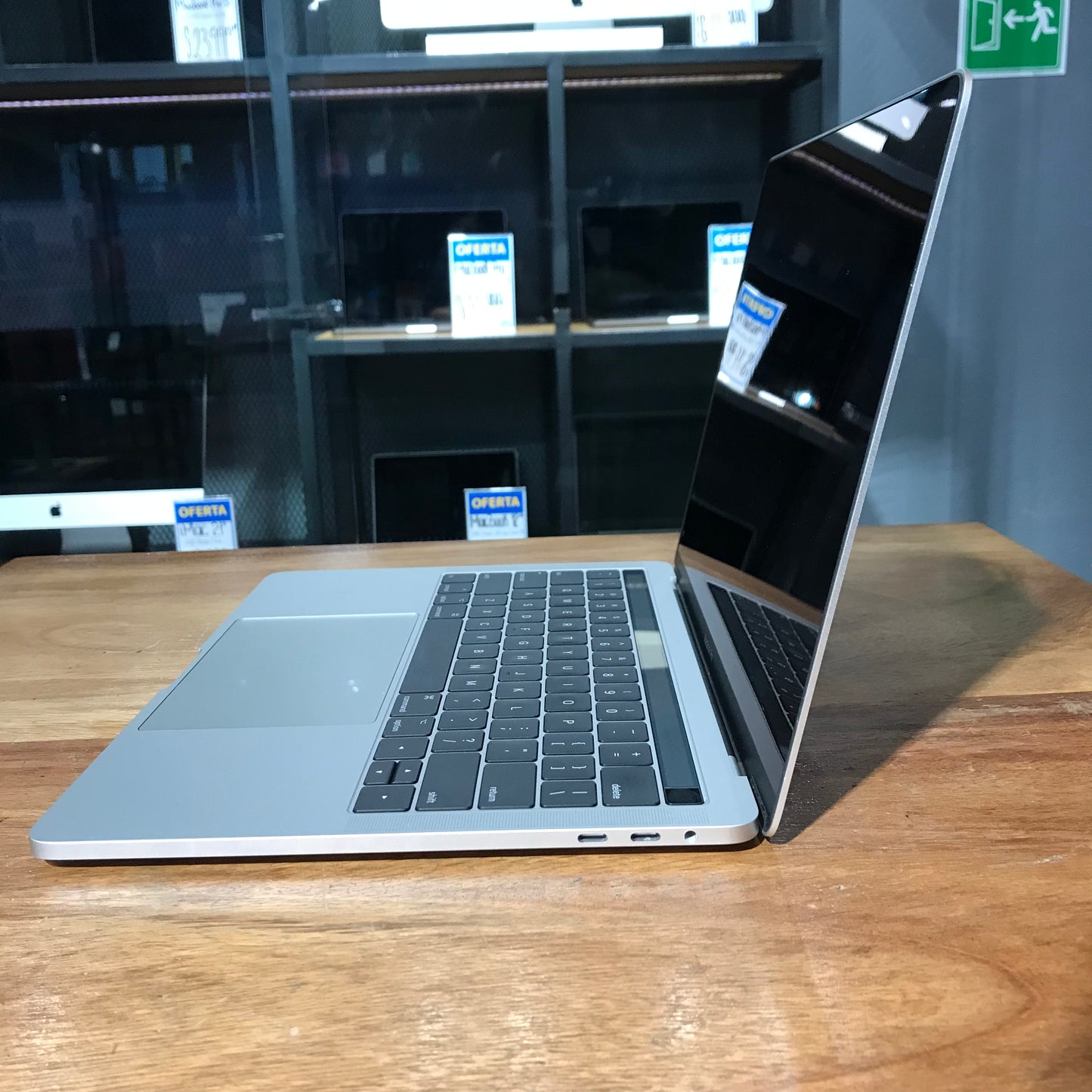Macbook Pro 13" 2017 Touchbar (Producto Único)