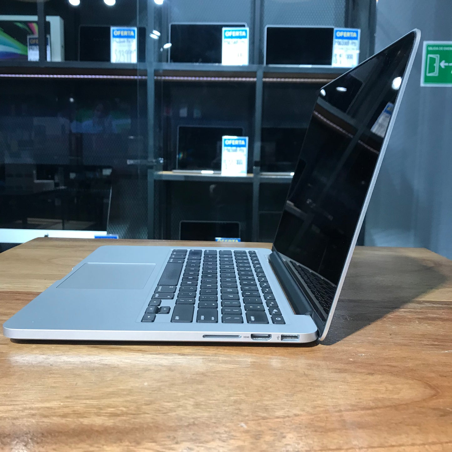 Macbook Pro 13" 2015 128gb (Producto Único)