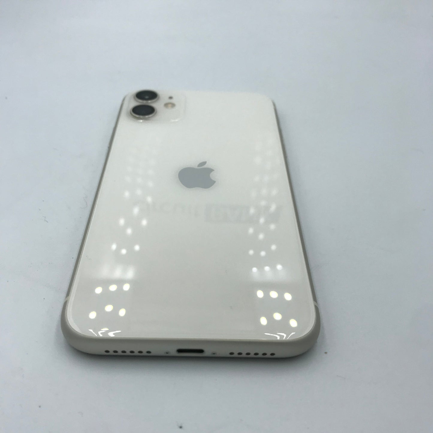 iPhone 11 64GB (Producto Único)