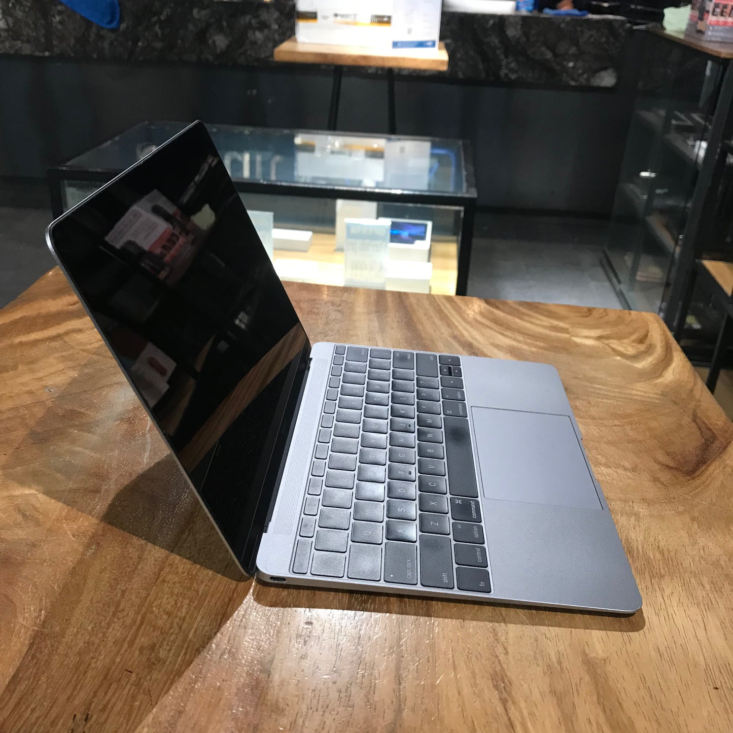 MacBook 12" 2015 512SSD (Producto Único)