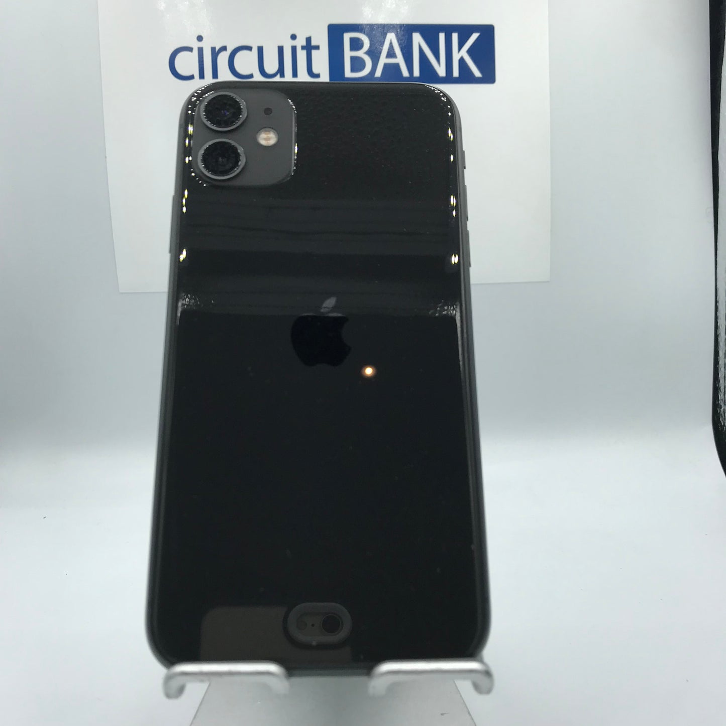 iPhone 11 64 GB (Producto Único)
