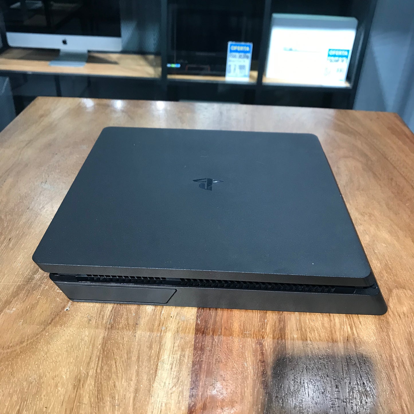 Playstation 4 Slim 1TB (Producto Único)