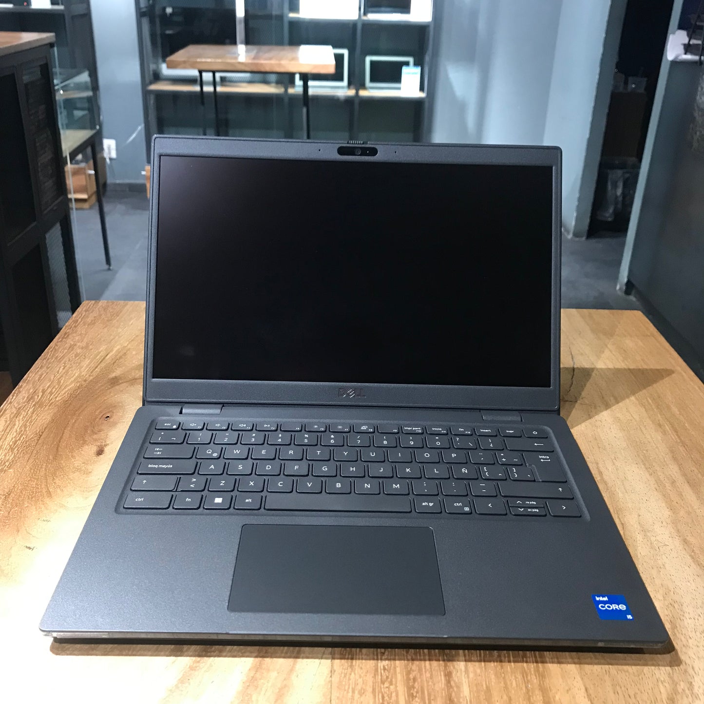 Laptop Dell Latitud 3420 (Producto Único)