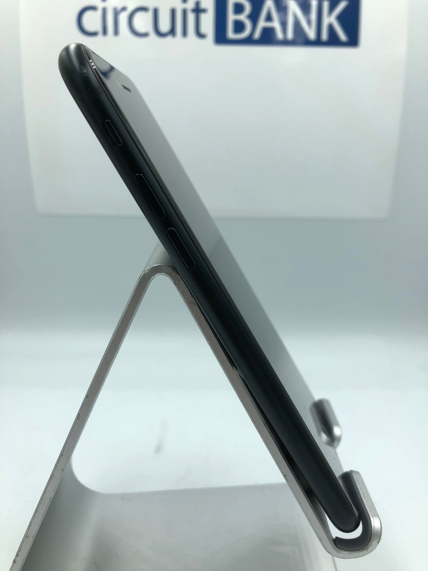 iPhone SE 2022 64 GB (Producto Unico)