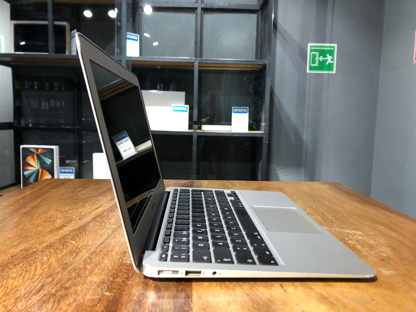 Macbook Air "11" 2013 (Producto Único)