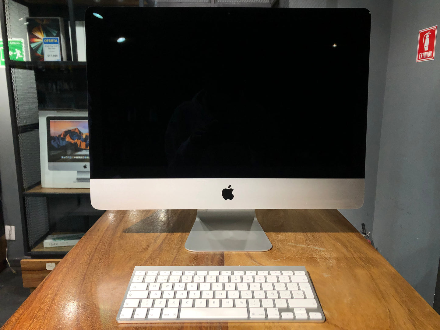iMac 21" Late 2015 (Producto Unico)