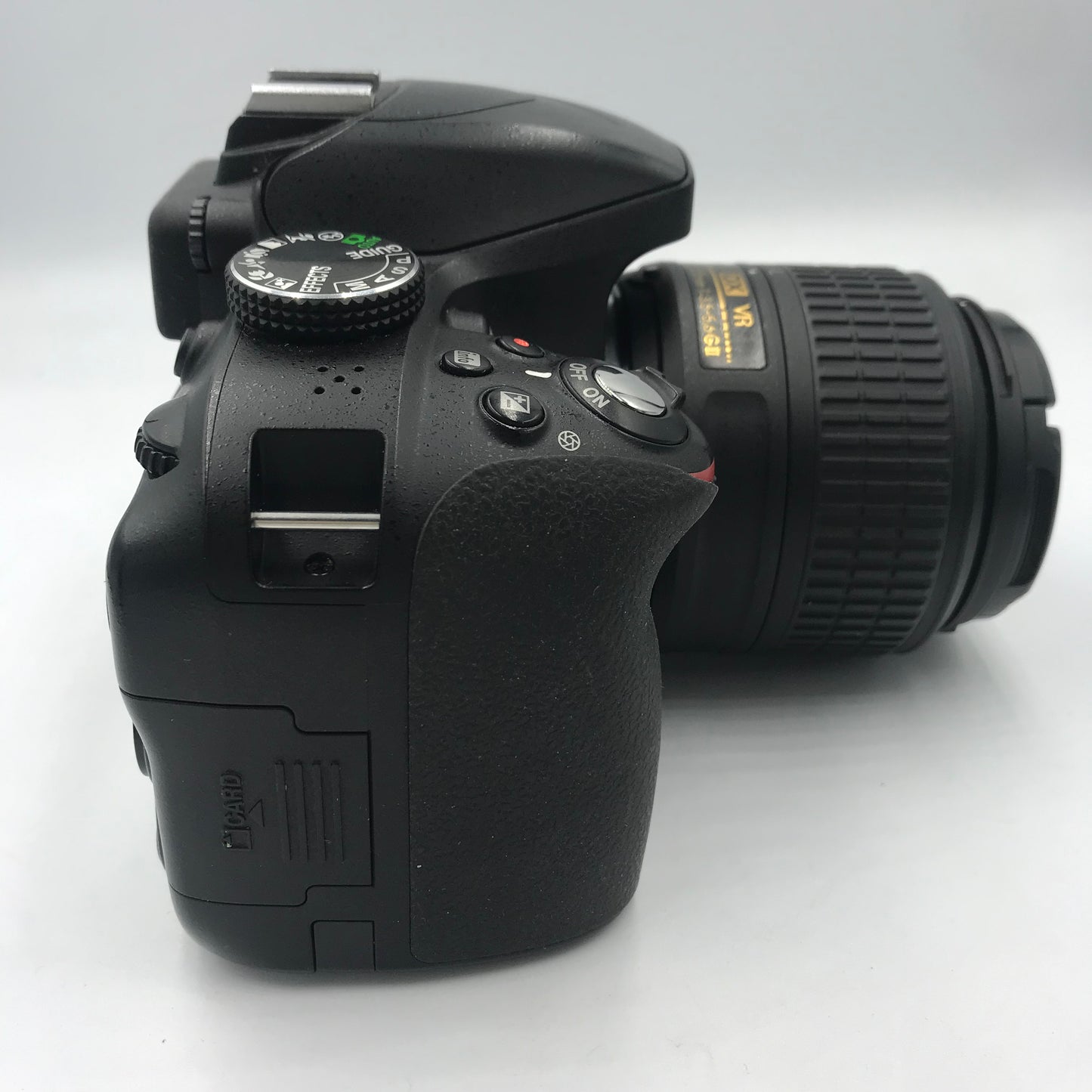 Camara Nikon D3300 c/lente 18-55mm VR (Producto Unico)