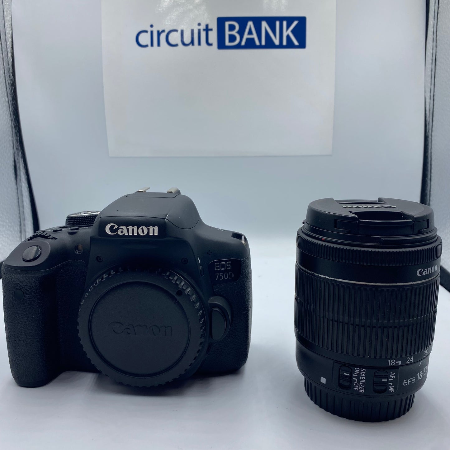 Camara Canon EOS 750D con lente 18-55mm IS STM (Producto Único)