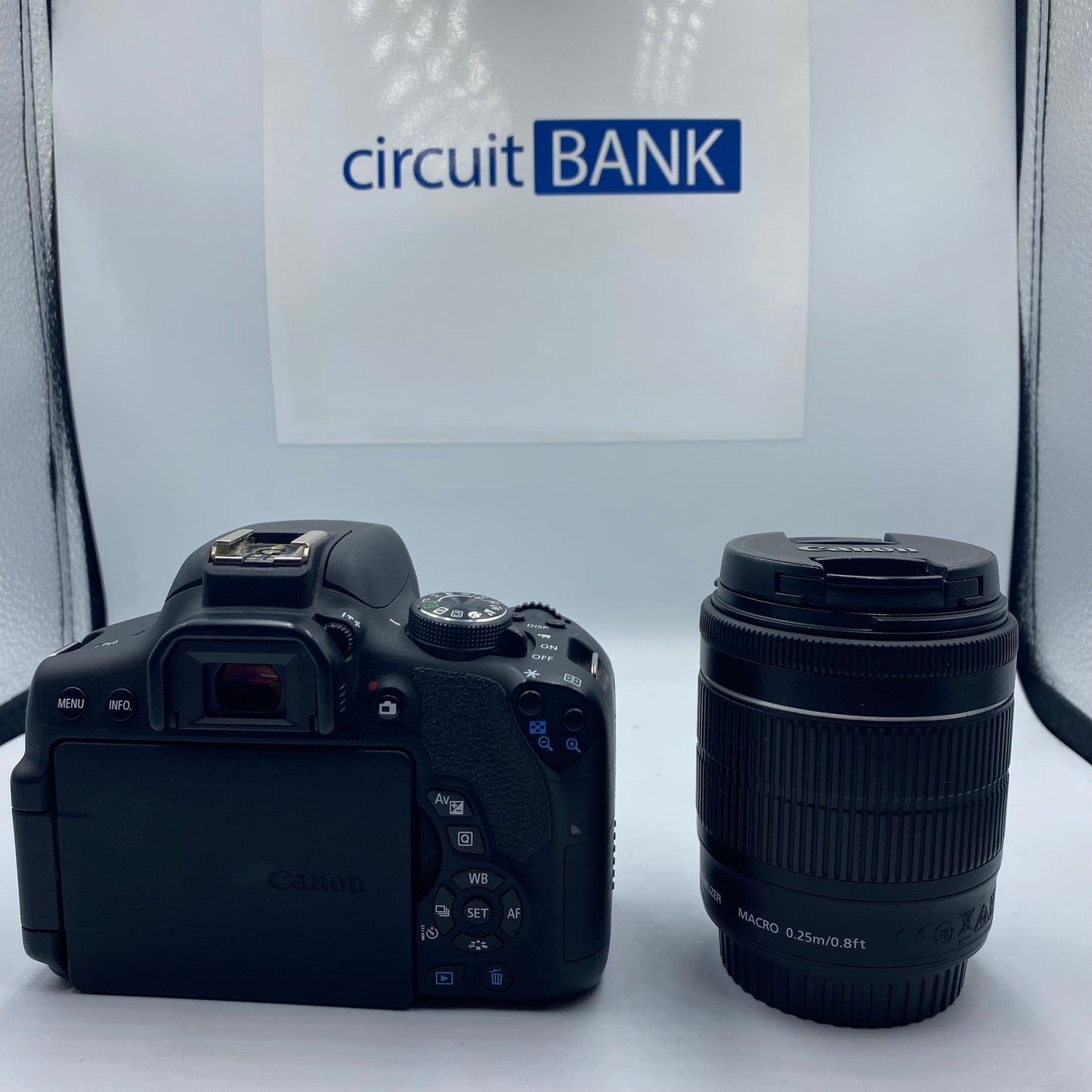 Camara Canon EOS 750D con lente 18-55mm IS STM (Producto Único)