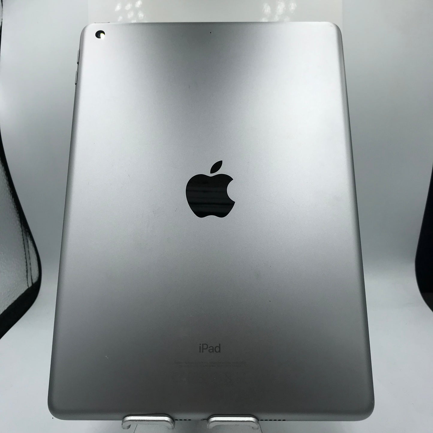 iPad 5th Generación 32GB (Producto Único)