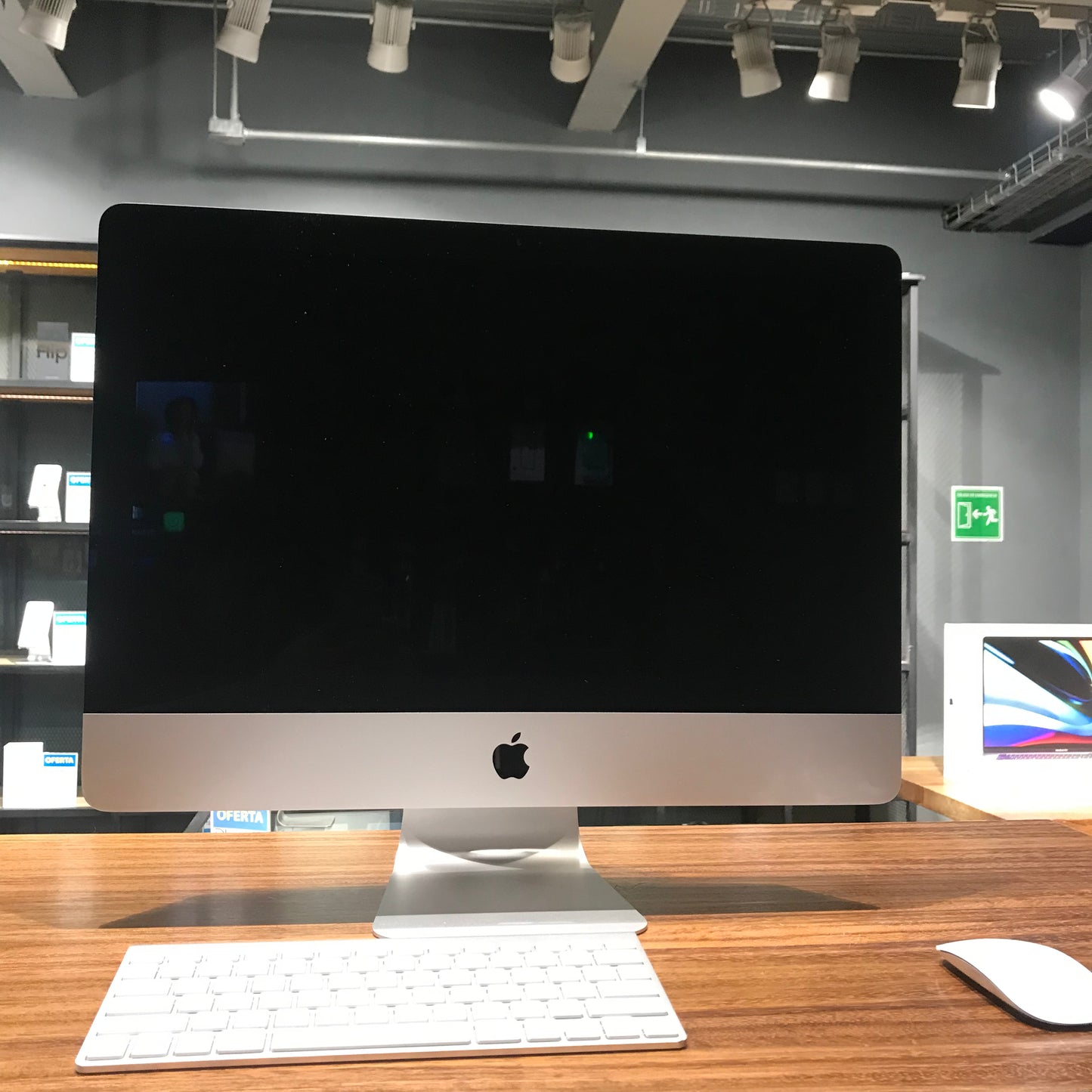 iMac 21" 2014 (Producto Unico)