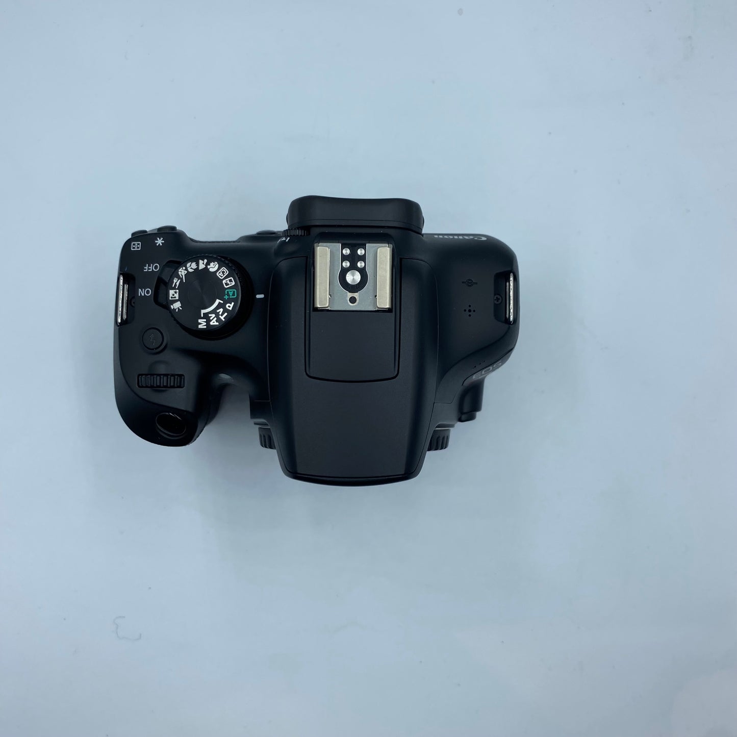 Camara Canon T6 c/ Lente 18-55mm III (Producto Unico)