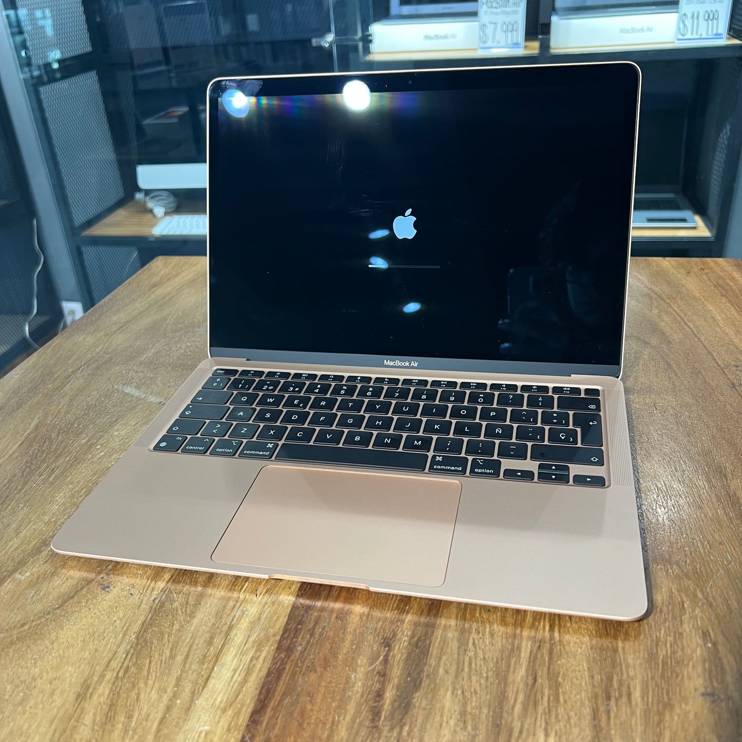 Macbook Air M1 2020 (Producto Único)