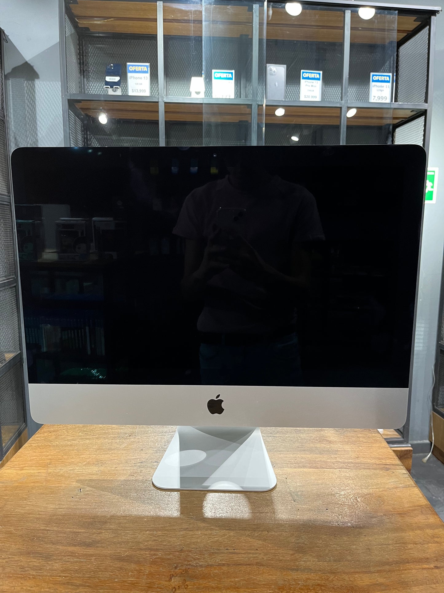 iMac 21.5" 2019 4K (Producto Único)