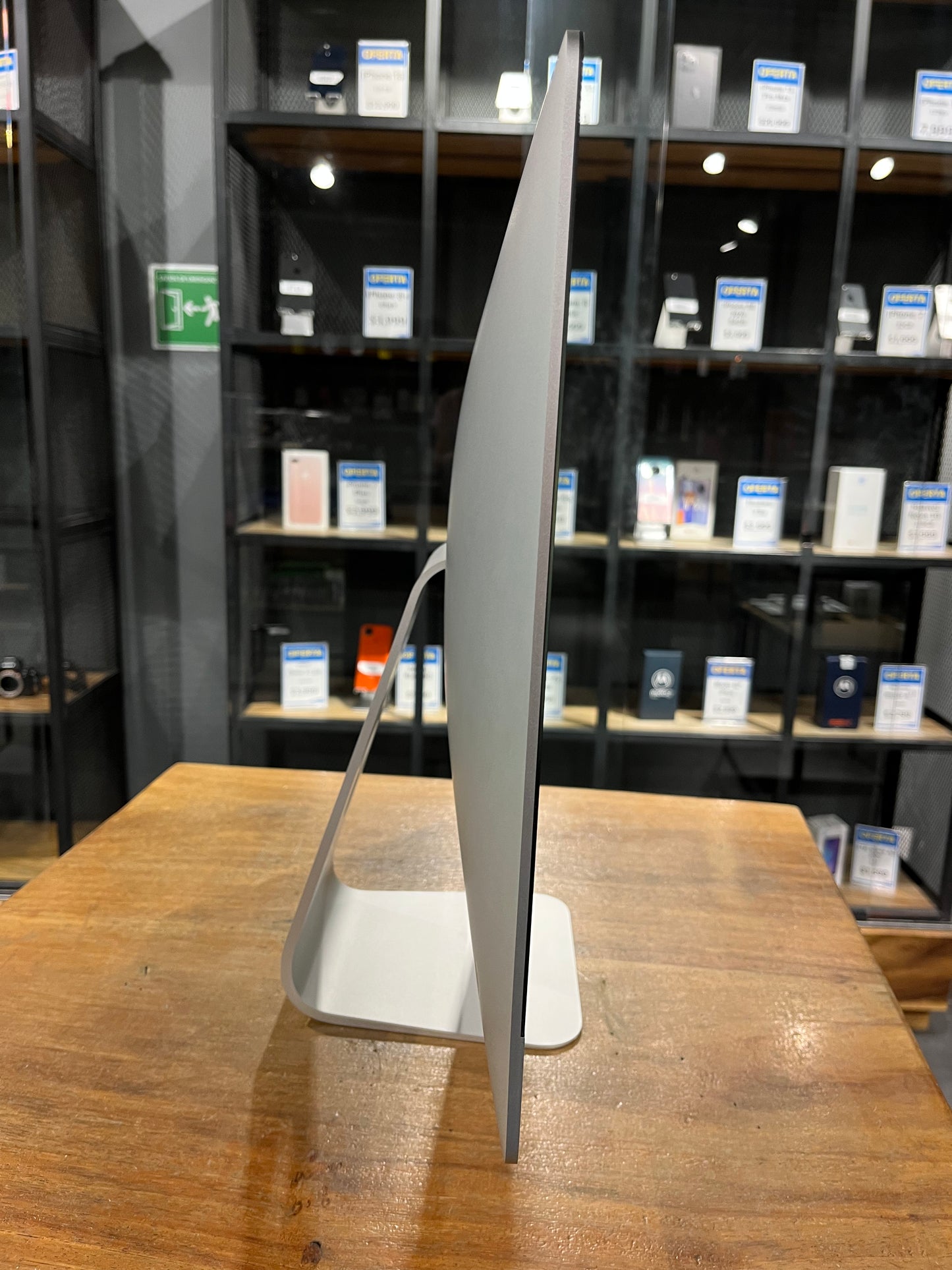 iMac 21.5" 2019 4K (Producto Único)