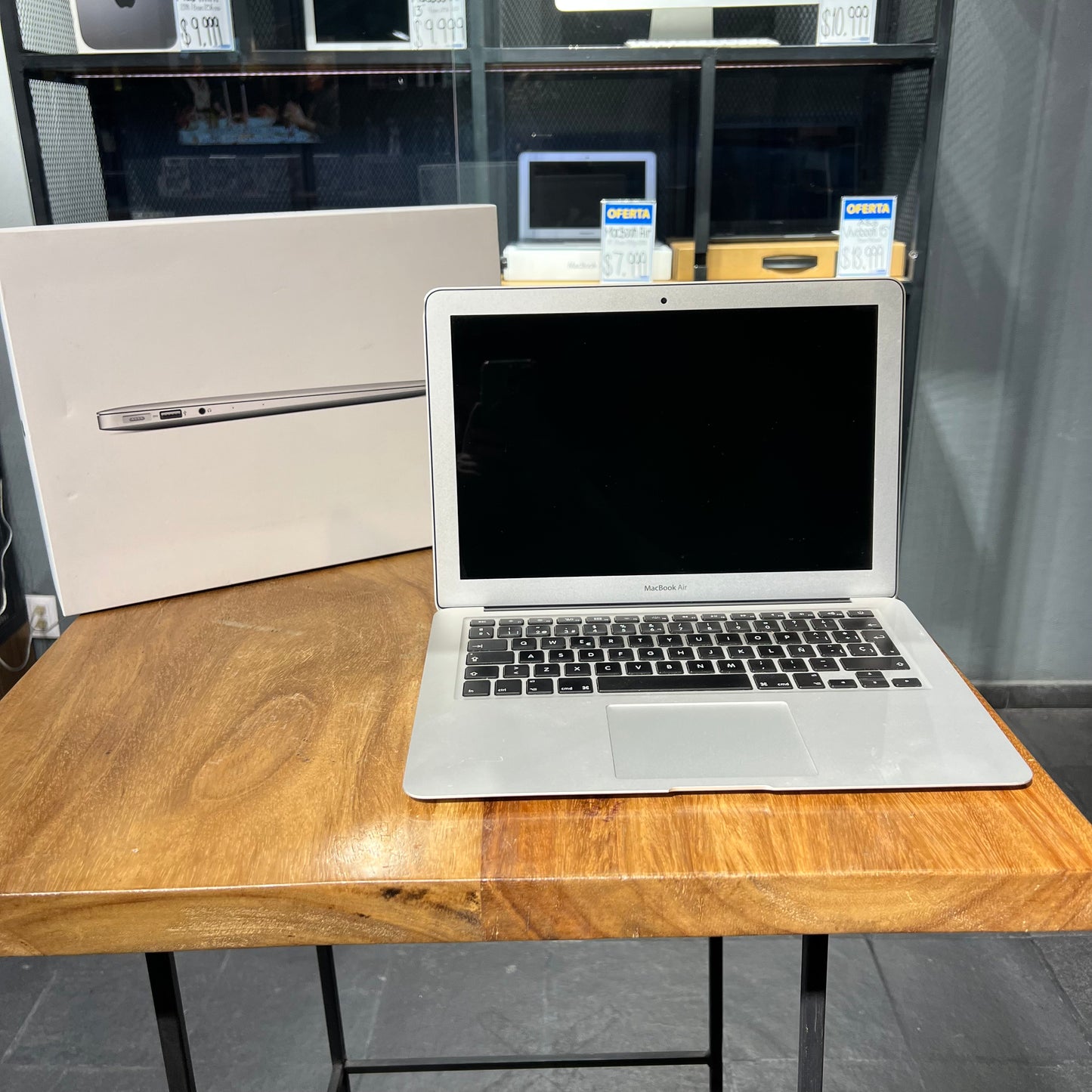 Macbook Air 13" 2017 (Producto ùnico)