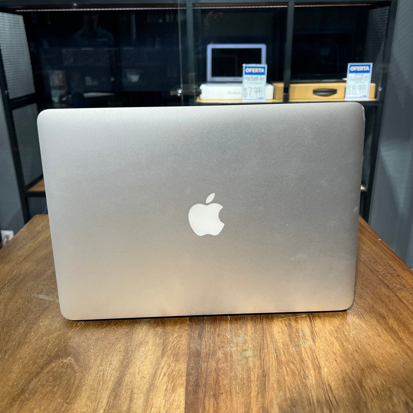 Macbook Air 13" 2017 (Producto ùnico)