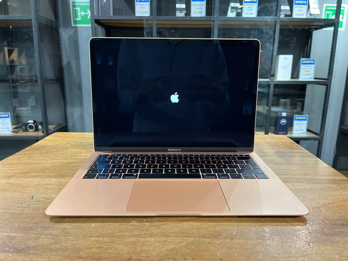 Macbook Air 13" 2018 (Producto Único)