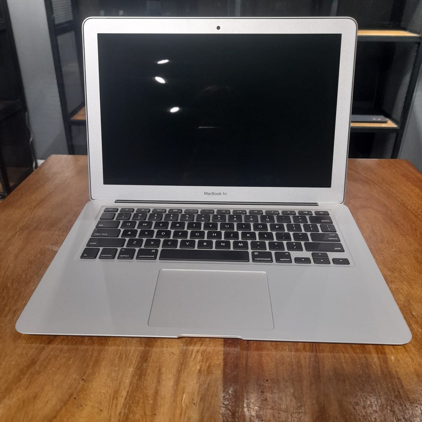Macbook Air 13" 2014 4ram / 128gb (Producto Único)