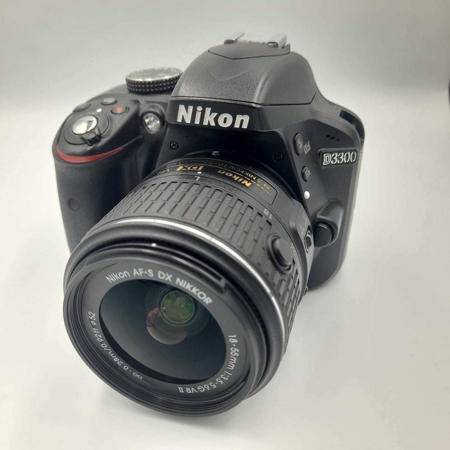 Camara Nikon D3300 / 18-55mm (Producto Único)