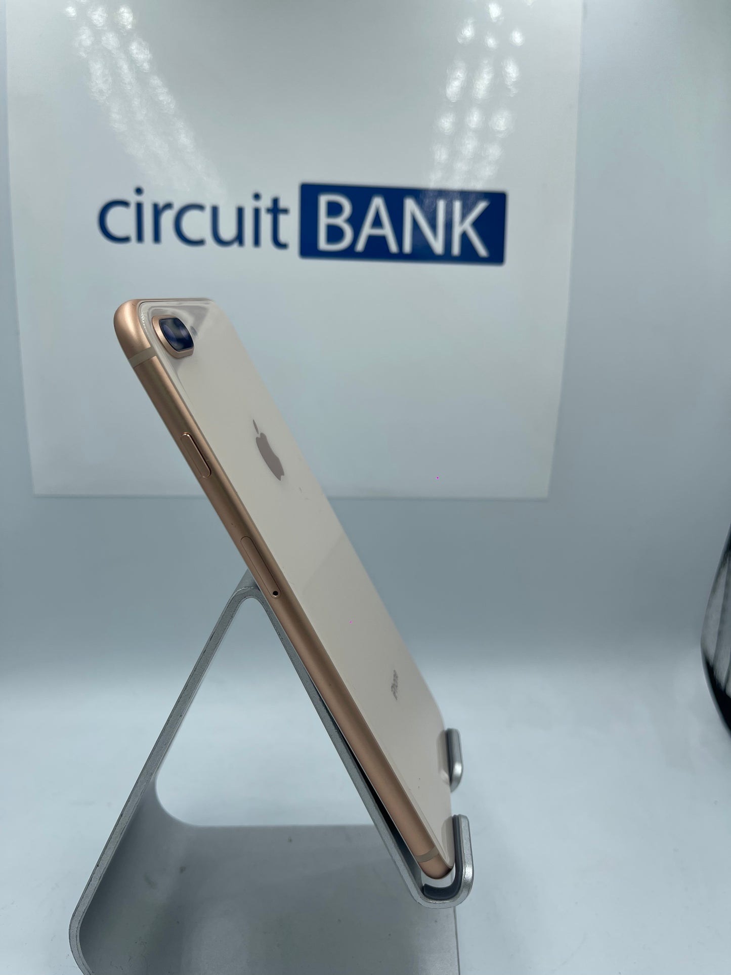 iPhone 8 Plus 64GB (Producto Unico)