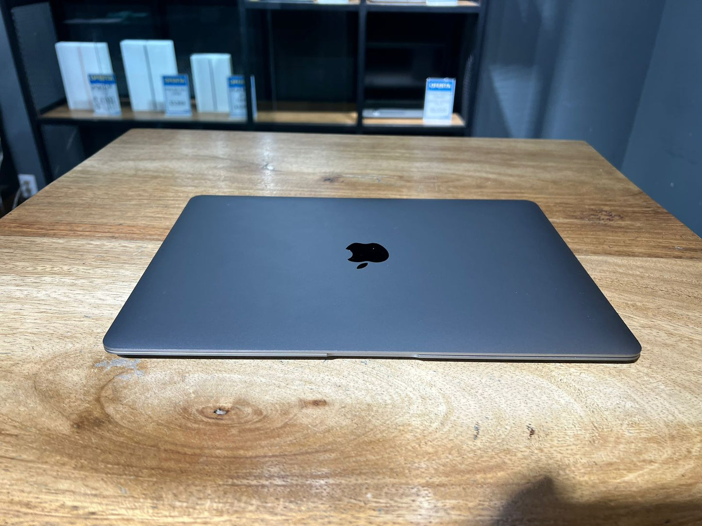 Macbook Air 13" M1 256GB (Producto Unico)